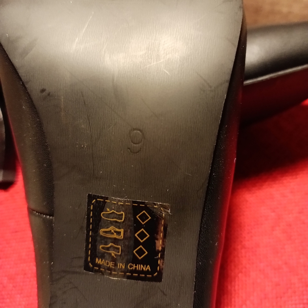 Reitoye Women's Black kitten heel Size 9 NWOT - Picture 5 of 10
